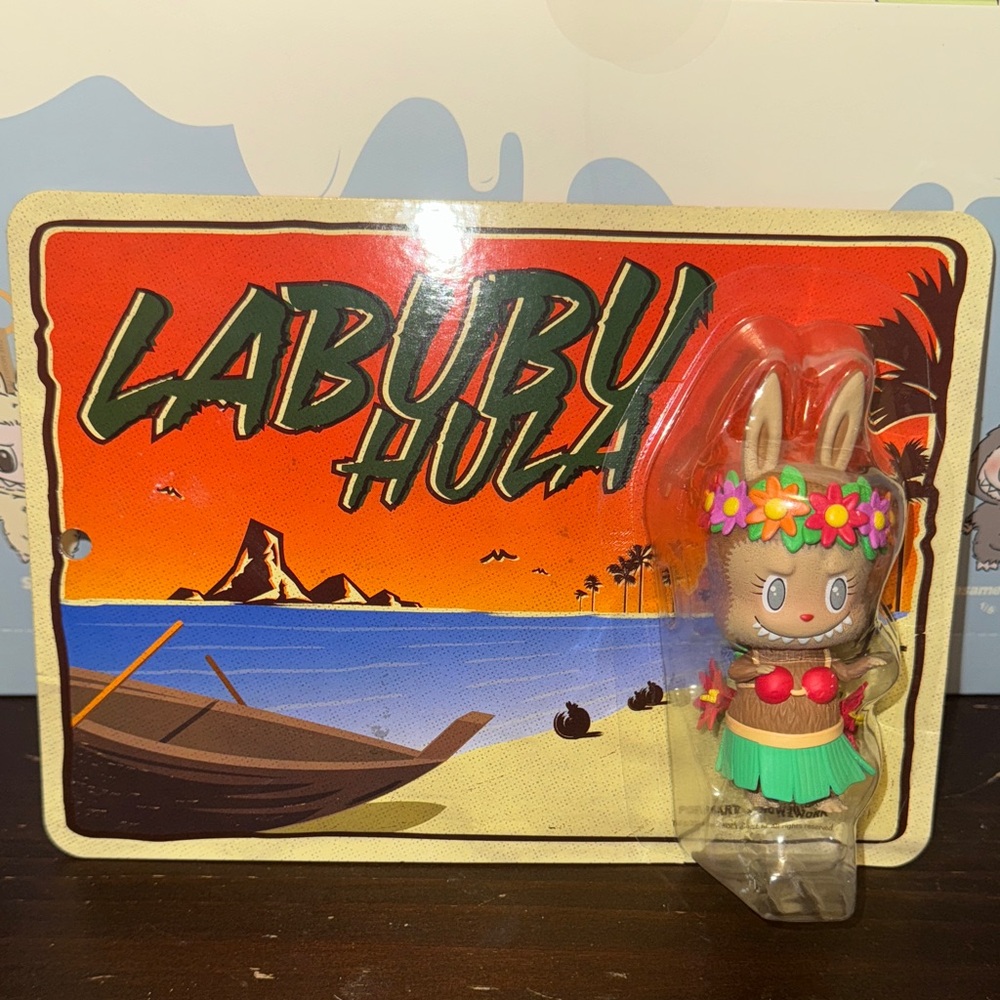 Labubu exclusive figurine hula girl hang card